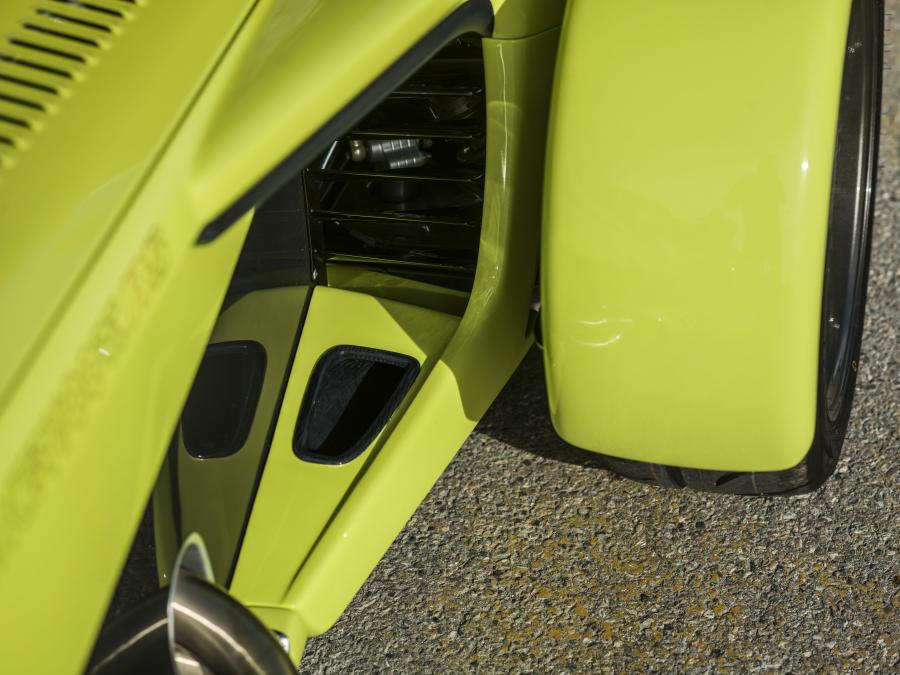 Детали экстерьера Donkervoort D8 GTO-RS 2016 года  (фото 5 из 29)